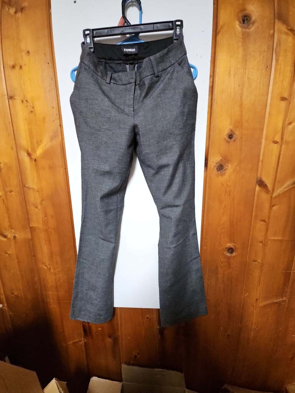(542) Express  Barely Boot 4R Gray Pants